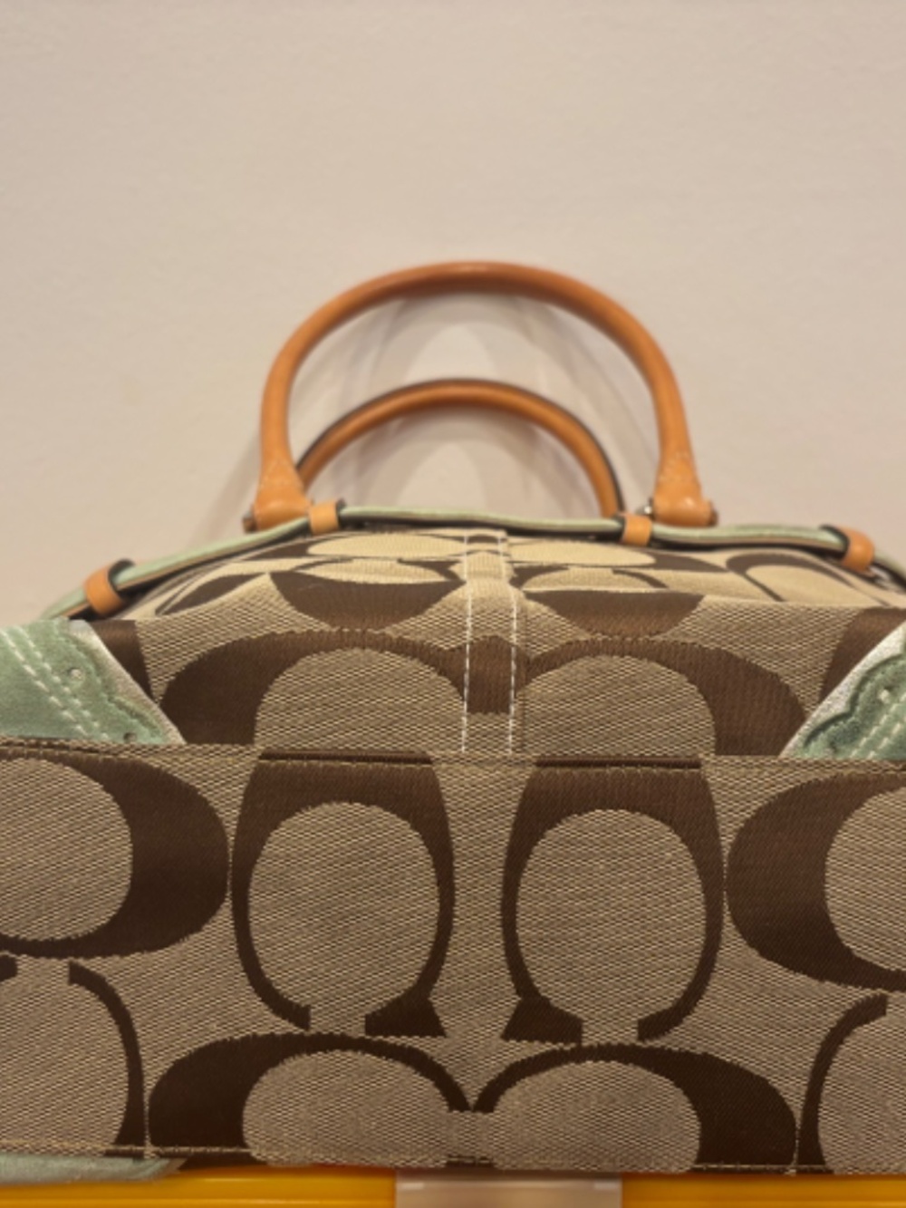 Coach/Limited Coral/Fish Bag/Multi Color - Picture 3 of 8